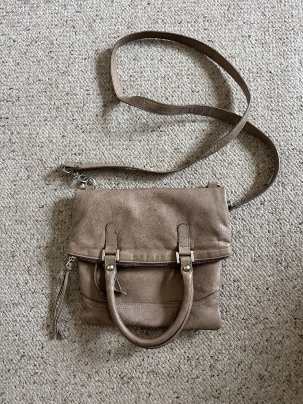 Garnet Hill Leather Foldover bag Crossbody Beige Taupe Neutral